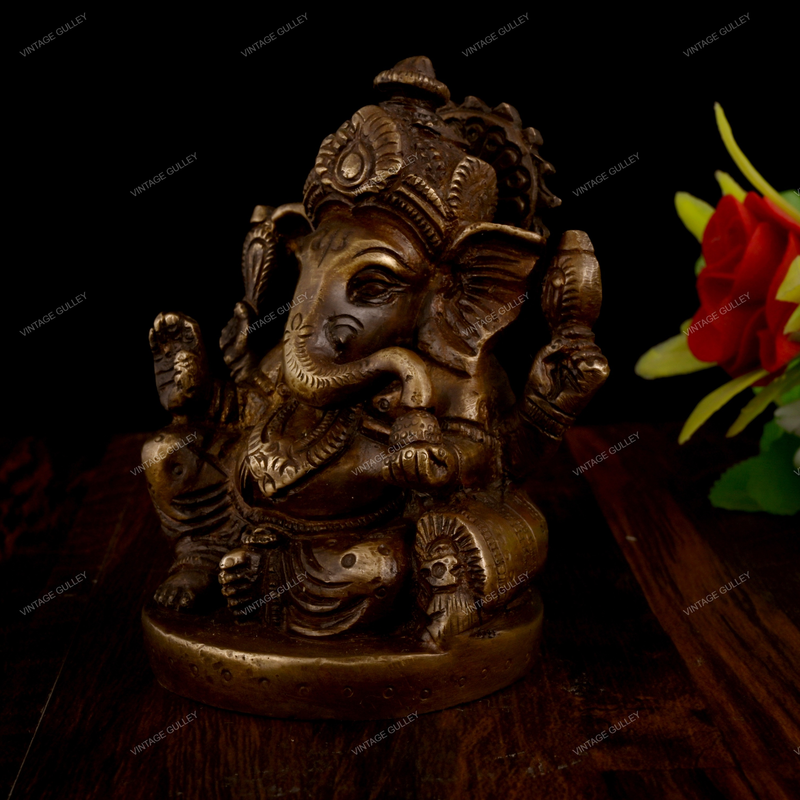 Brass Charbhuja Ganesha - Antique Look