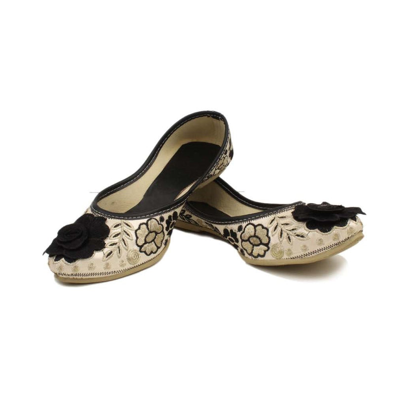 Women's Traditional Slip-On Mojari Jutti, Rajasthani Jutti - Vintage Gulley