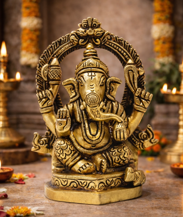 Ganpati Idol with decorative arch