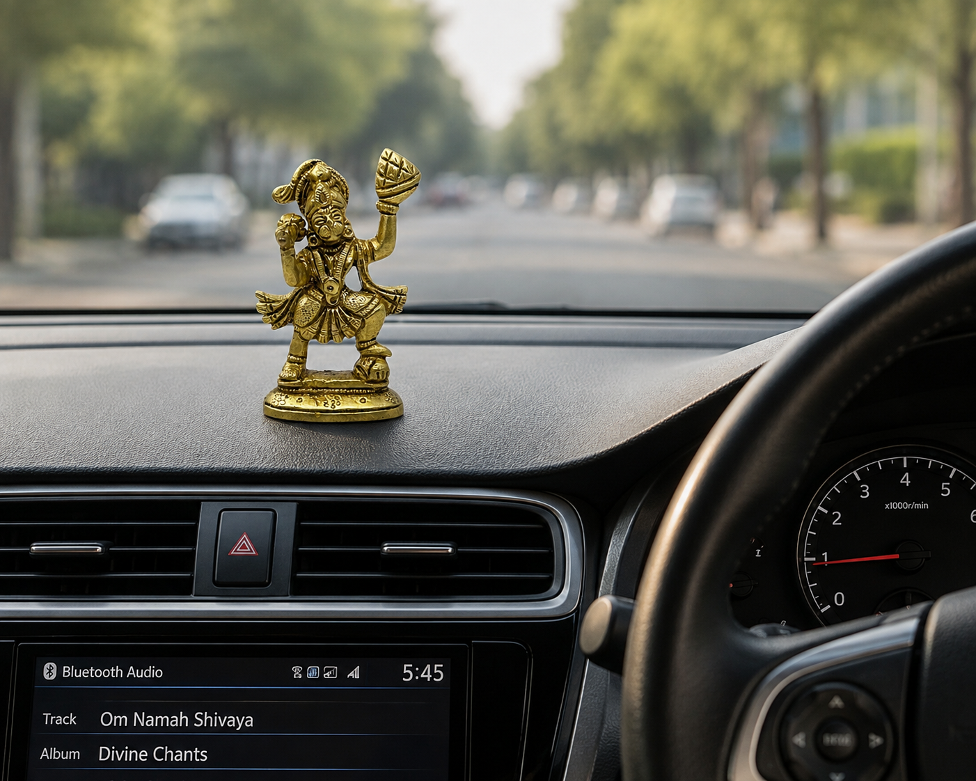 AROOTI Divine Brass Veer Hanuman Idol for Car Dashboard - Small 8.5cm Bajrangbali Statue Holding Mountain for Vastu Protection, Home Mandir