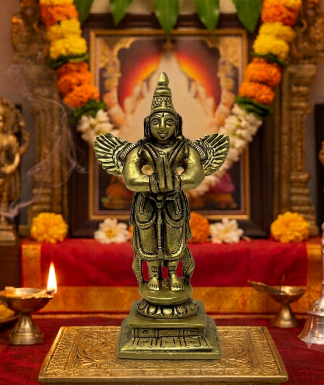 AROOTI Brass Garuda Idol (10 CM) | Antique Finish Lord Vishnu Vahana Statue for Home Temple, Puja Room, & Diwali Decor (H=4 Inch)